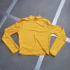 Mustard cropped turtleneck